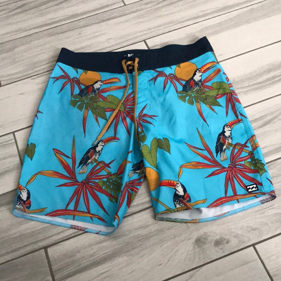BILLABONG Mens Tropical Toucan Hawaii Surf Boardshorts | 30 - Picture 1 of 11